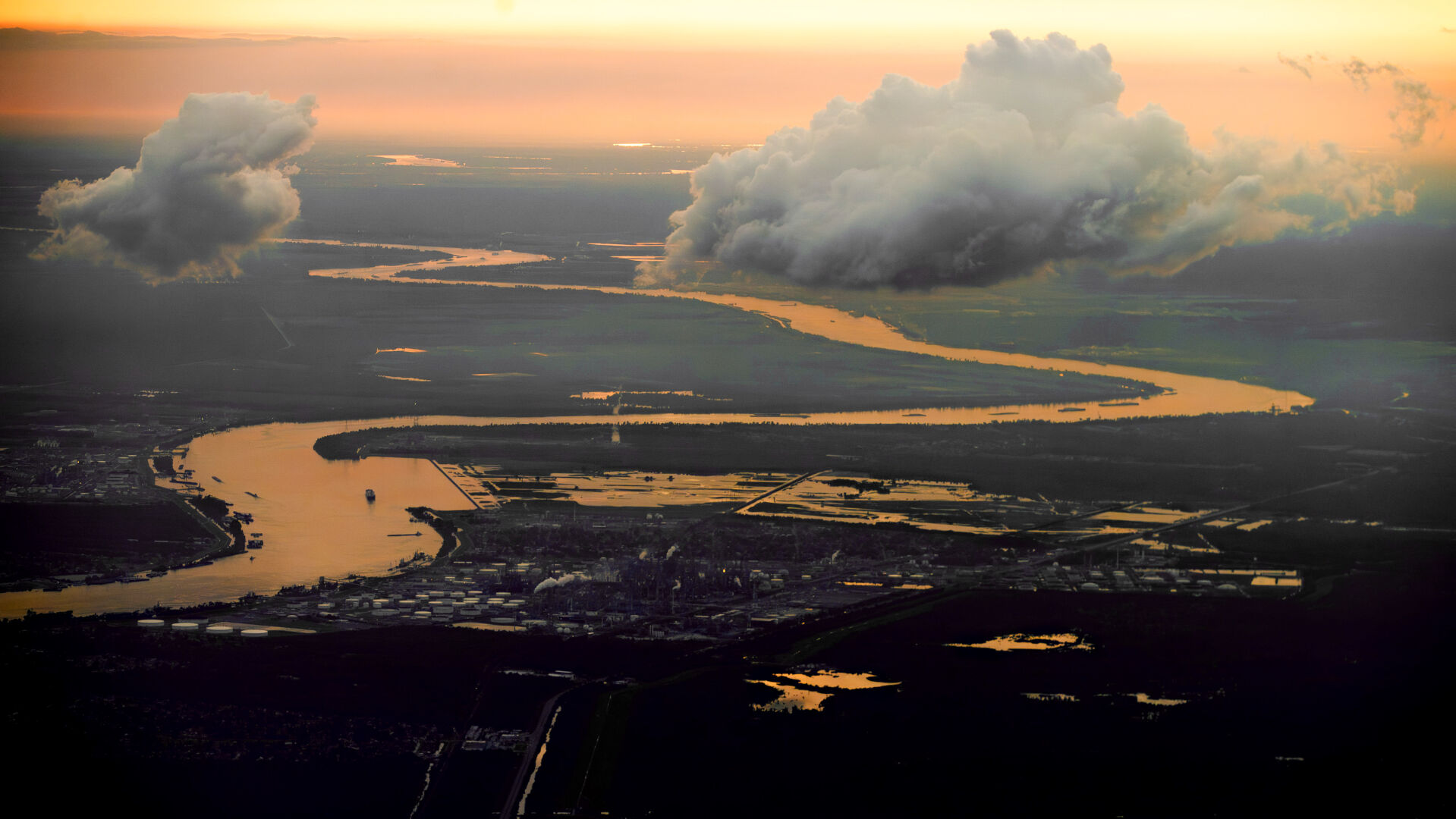 NO.river.adv.008.jpg